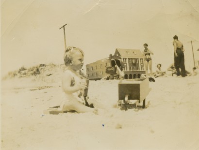 1936 Beach Fun